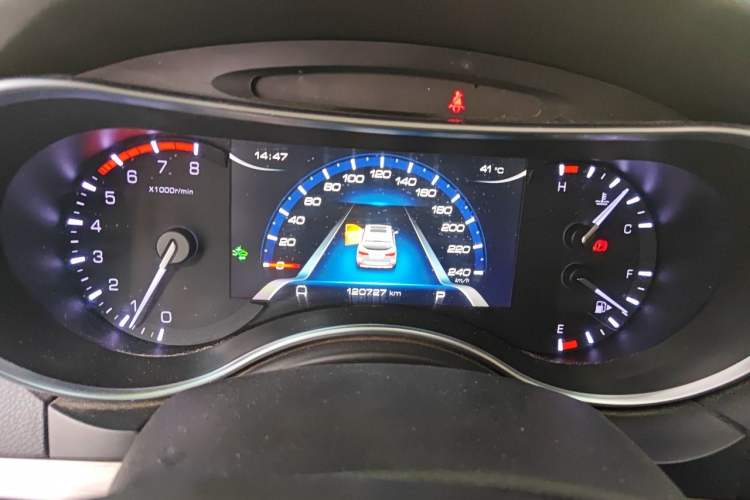 Used Haval H8 2017 2.0T Gasoline Two-Wheel Drive Smart Edition Instrument Cluster