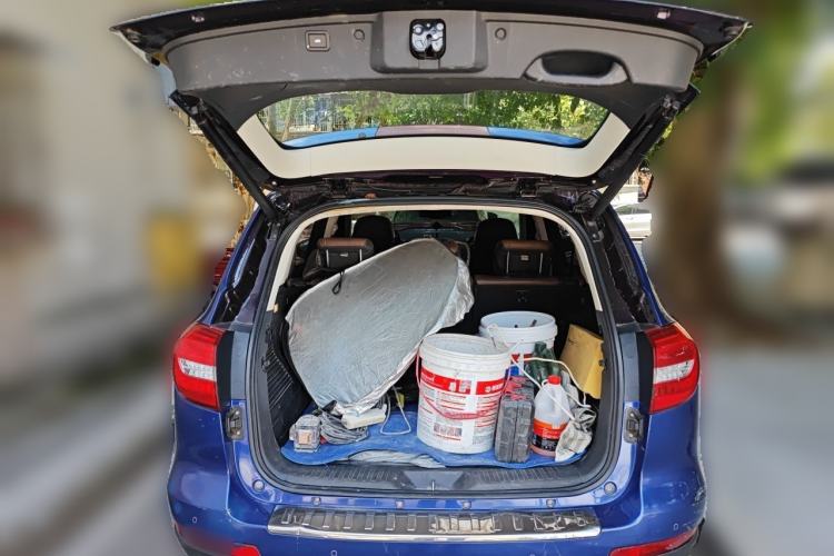 Used Haval H8 2017 2.0T Gasoline Two-Wheel Drive Smart Edition Trunk