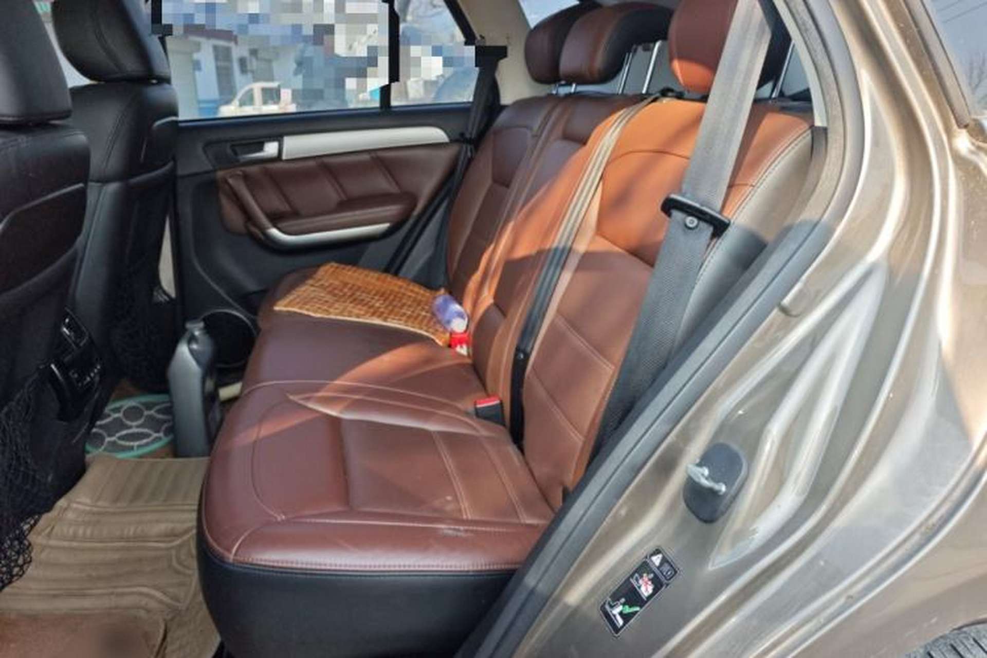 Used Haval H8 2017 2.0T Gasoline Four-Wheel Drive Luxury Model Left Rear Seat