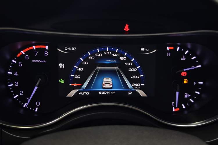 Used Haval H8 2017 2.0T Gasoline 4x4 Smart Enjoyment Version Odometer Close Up