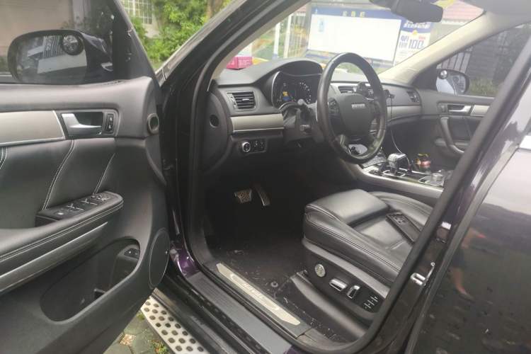 Used Haval H8 2017 2.0T Gasoline Four-Wheel Drive Luxury Model Driver Seat