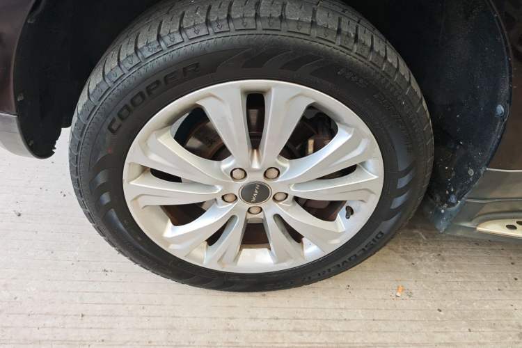 Used Haval H8 2017 2.0T Gasoline Two-Wheel Drive Enjoyment Version Exterior 7