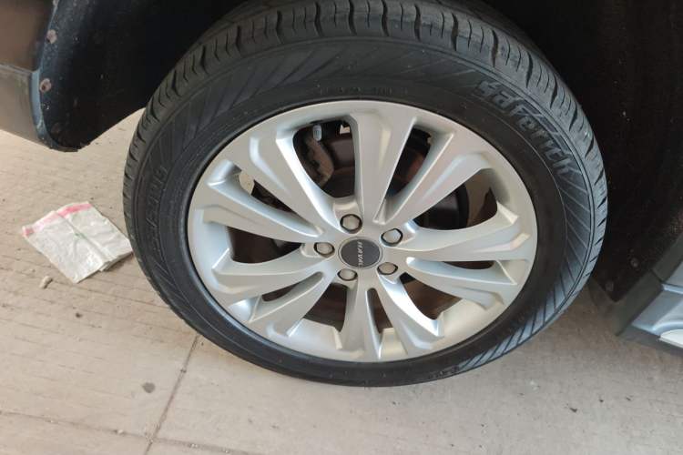 Used Haval H8 2017 2.0T Gasoline Two-Wheel Drive Enjoyment Version Exterior 8
