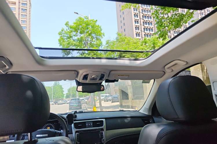 Used Haval H8 2017 2.0T Gasoline 4x4 Smart Enjoyment Version Headliner