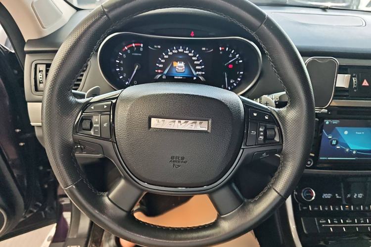 Used Haval H8 2017 2.0T Gasoline Two-Wheel Drive Enjoyment Version Steering Wheel