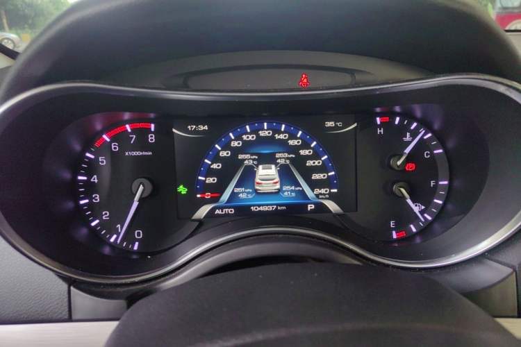 Used Haval H8 2017 2.0T Gasoline Four-Wheel Drive Luxury Model Instrument Cluster