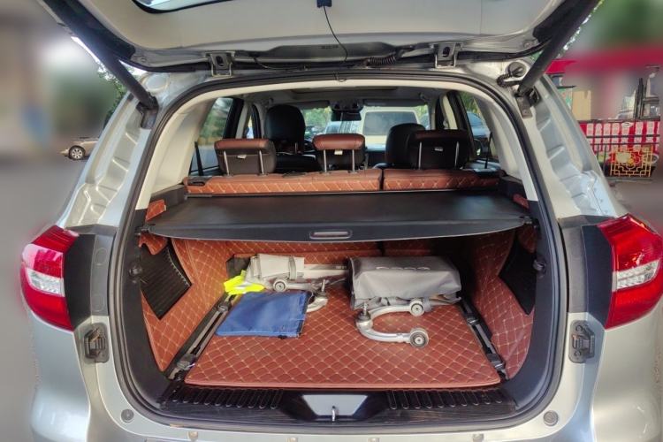 Used Haval H8 2017 2.0T Gasoline Four-Wheel Drive Luxury Model Trunk