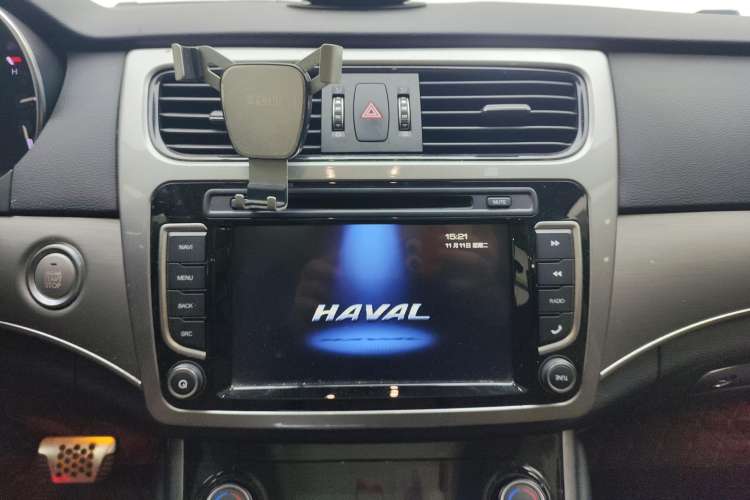 Used Haval H8 2017 2.0T Gasoline Two-Wheel Drive Smart Edition Audio And AC Panel
