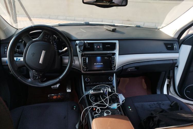 Used Haval H8 2017 2.0T Gasoline 4x4 Smart Enjoyment Version Center Console