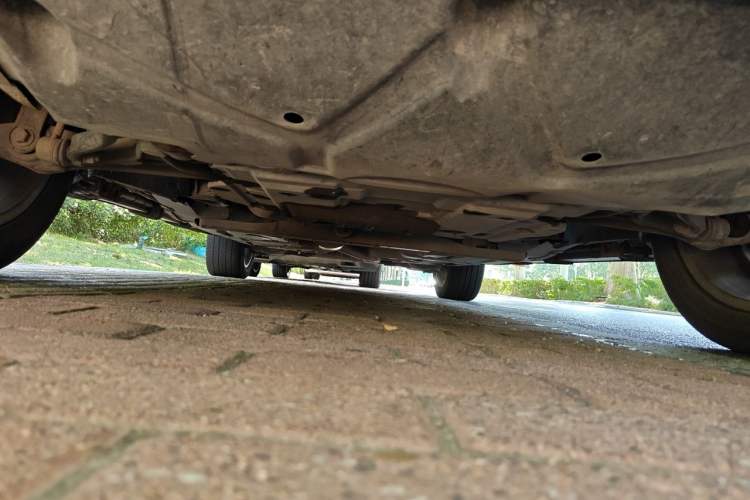 Used Haval H8 2017 2.0T Gasoline Two-Wheel Drive Enjoyment Version Chassis Front