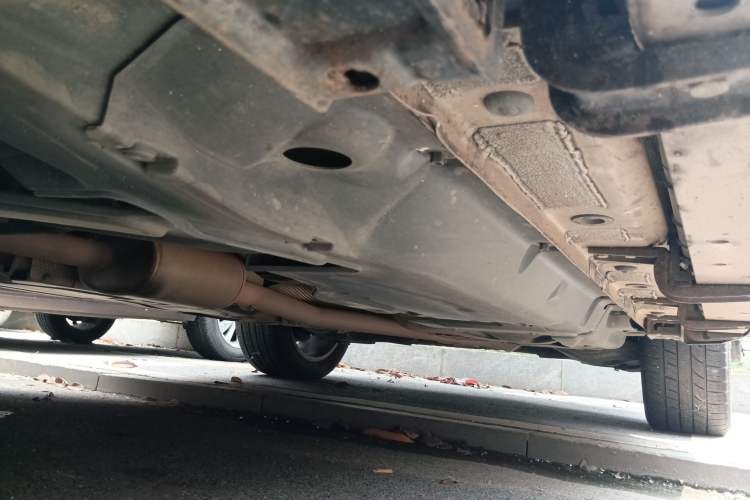 Used Haval H8 2017 2.0T Gasoline Two-Wheel Drive Enjoyment Version Chassis Front Left