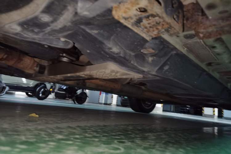 Used Haval H8 2017 2.0T Gasoline Two-Wheel Drive Smart Edition Chassis Front Left