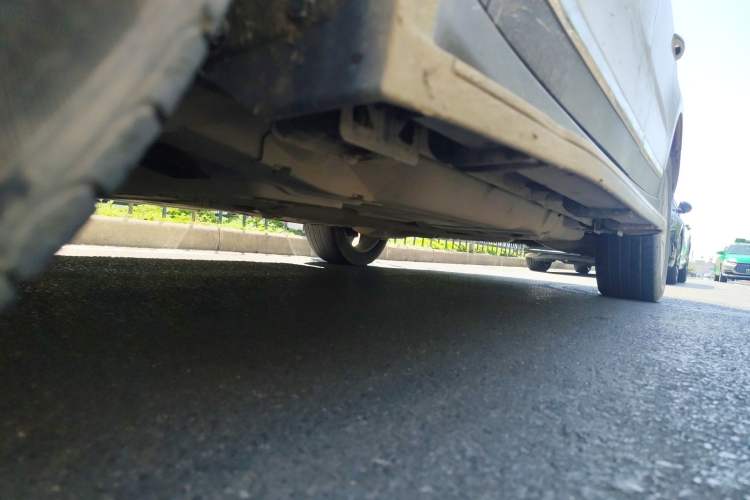 Used Haval H8 2017 2.0T Gasoline Two-Wheel Drive Enjoyment Version Chassis Front Left