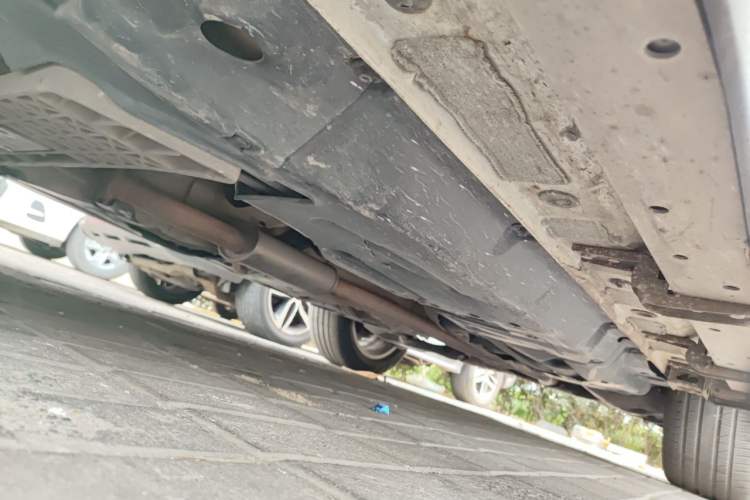 Used Haval H8 2017 2.0T Gasoline Two-Wheel Drive Enjoyment Version Chassis Front Left