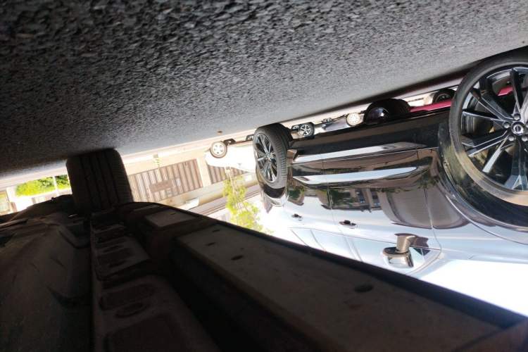 Used Haval H8 2017 2.0T Gasoline 4x4 Smart Enjoyment Version Chassis Front Right