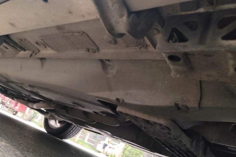 Used Haval H8 2017 2.0T Gasoline Four-Wheel Drive Luxury Model Chassis Front Right