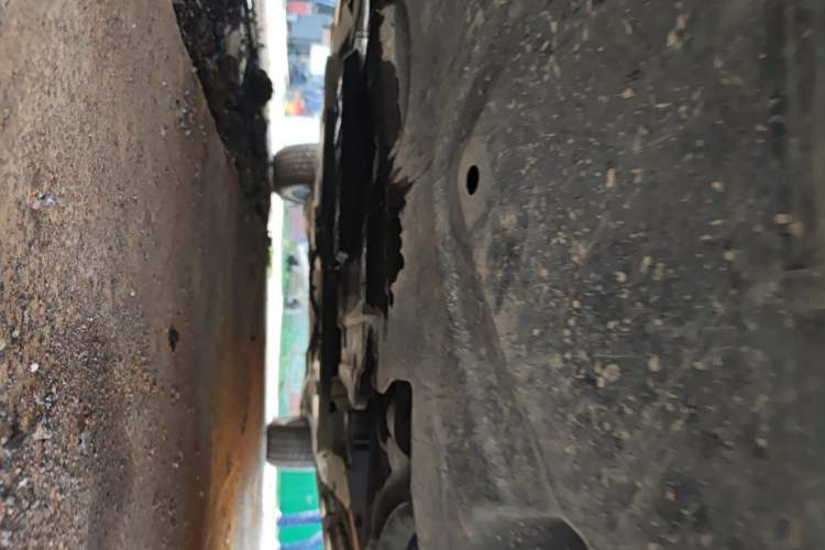 Used Haval H8 2017 2.0T Gasoline Two-Wheel Drive Enjoyment Version Chassis Front