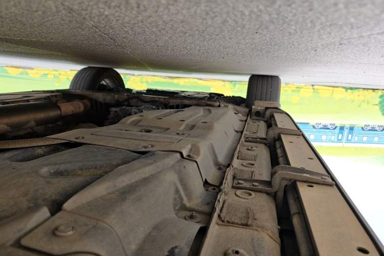 Used Haval H8 2017 2.0T Gasoline 4x4 Enjoyment Model Chassis Rear Left