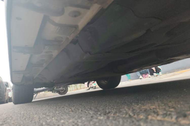 Used Haval H8 2017 2.0T Gasoline Two-Wheel Drive Smart Edition Chassis Rear Left