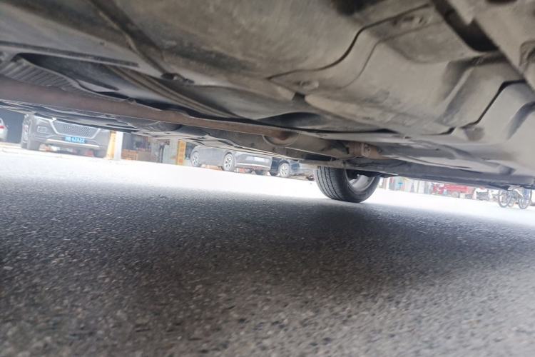 Used Haval H8 2017 2.0T Gasoline Two-Wheel Drive Smart Edition Chassis Rear Right