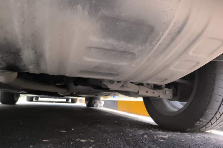 Used Haval H8 2017 2.0T Gasoline Two-Wheel Drive Smart Edition Chassis Rear