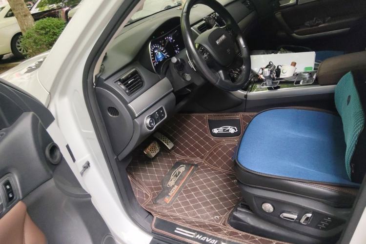 Used Haval H8 2017 2.0T Gasoline Four-Wheel Drive Luxury Model Driver Seat