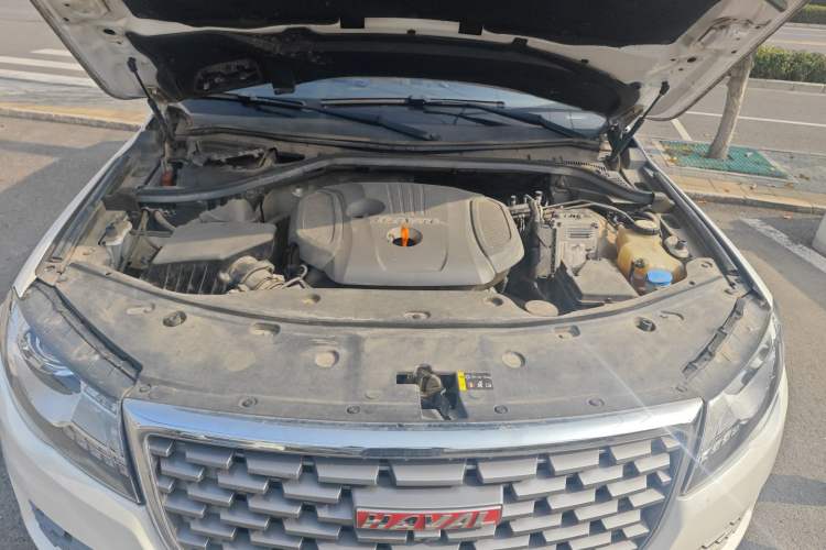 Used Haval H8 2017 2.0T Gasoline 4x4 Smart Enjoyment Version Engine Bay