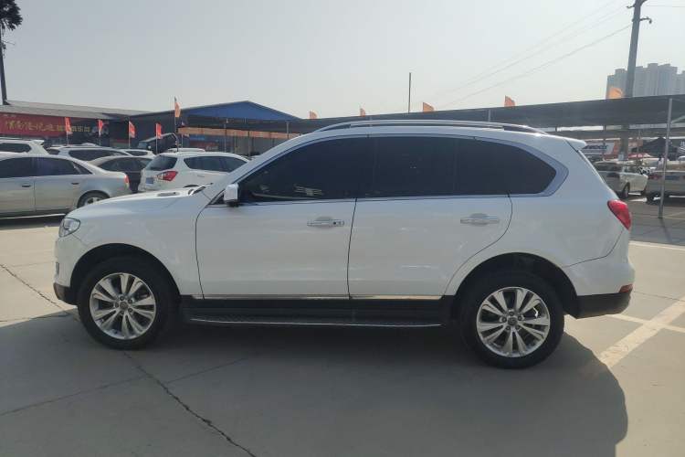 Used Haval H8 2017 2.0T Gasoline Two-Wheel Drive Smart Edition Exterior 5