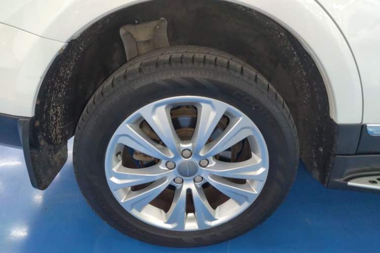 Used Haval H8 2017 2.0T Diesel Two-Wheel Drive Smart Edition Exterior 8