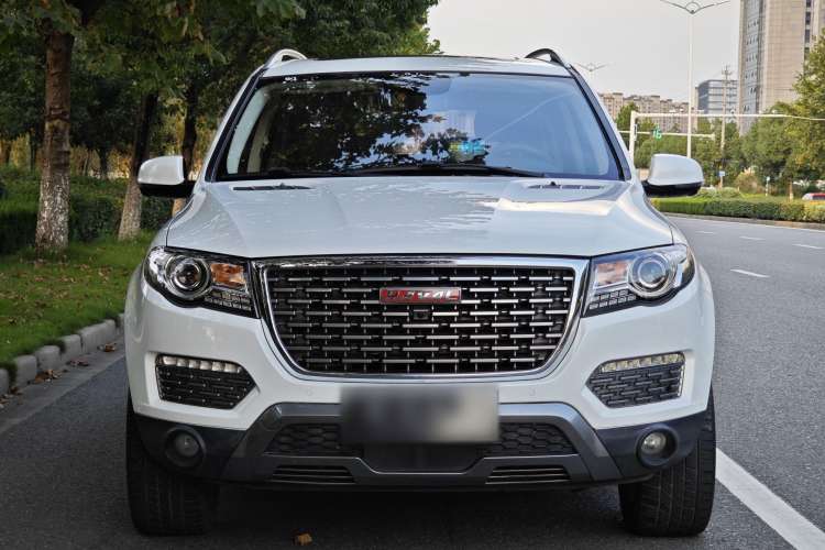 Used Haval H8 2017 2.0T Gasoline Two-Wheel Drive Smart Edition Front