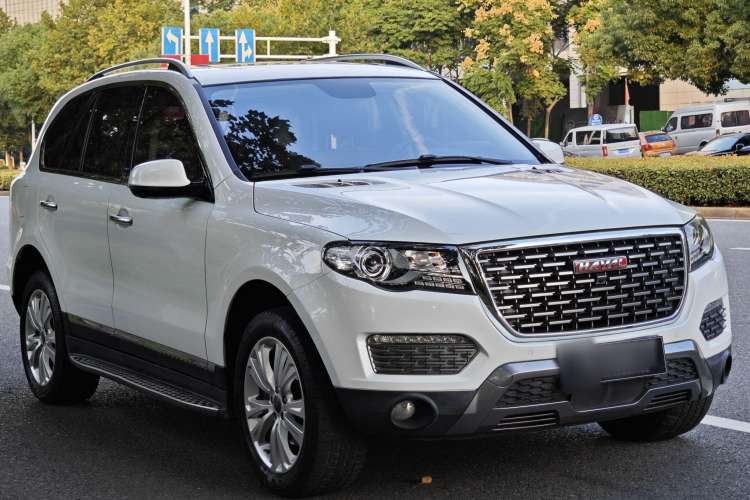Used Haval H8 2017 2.0T Gasoline Two-Wheel Drive Smart Edition Front Right 45 Deg