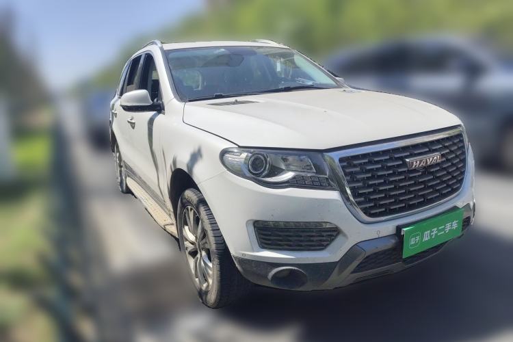 Used Haval H8 2017 2.0T Gasoline Two-Wheel Drive Enjoyment Version Front Right 45 Deg