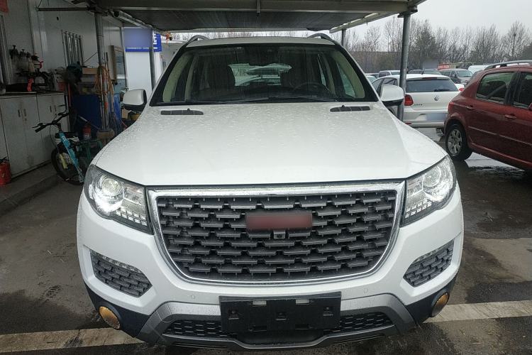 Used Haval H8 2017 2.0T Gasoline Two-Wheel Drive Smart Edition Front