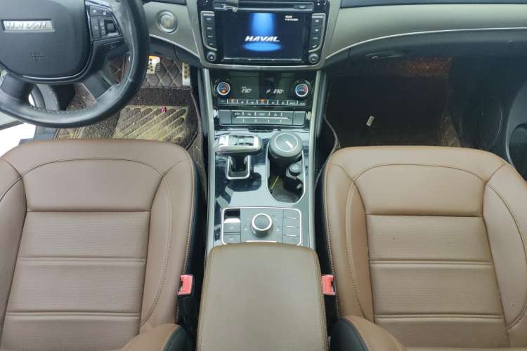 Used Haval H8 2017 2.0T Gasoline Two-Wheel Drive Smart Edition Gear Lever