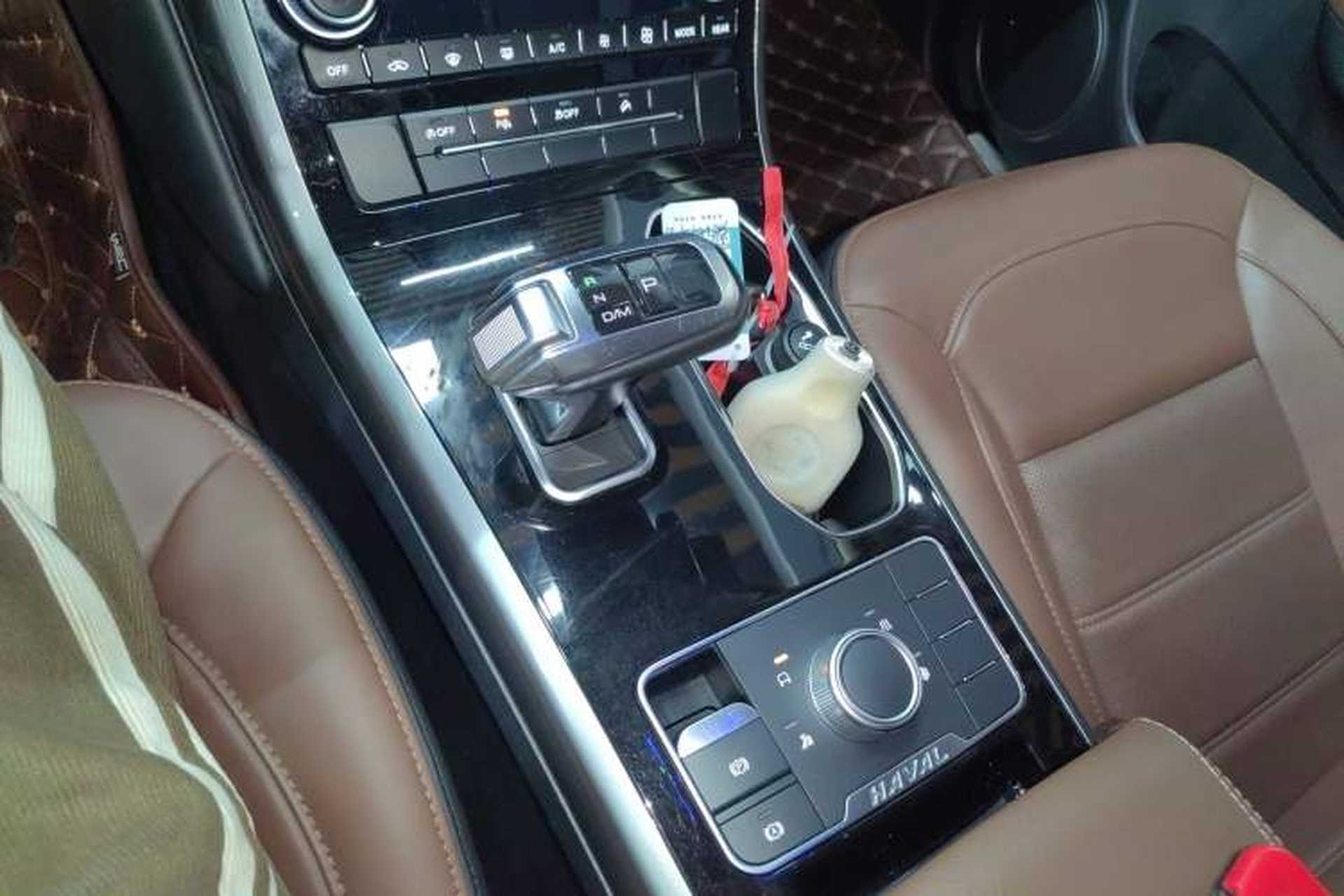 Used Haval H8 2017 2.0T Diesel Two-Wheel Drive Smart Edition Gear Lever