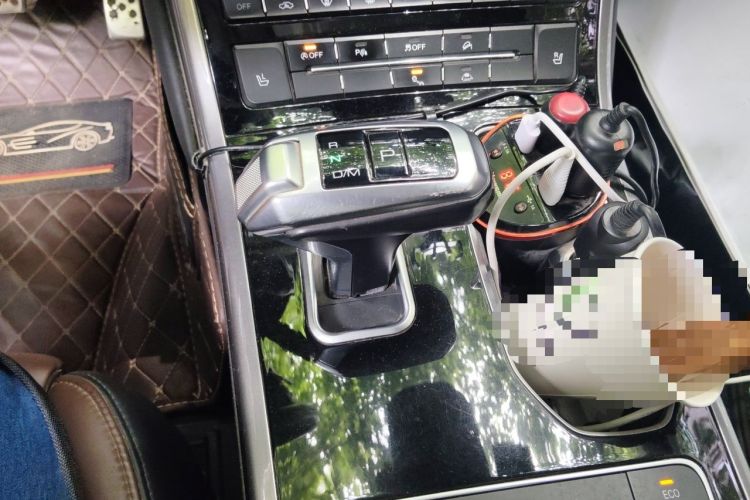 Used Haval H8 2017 2.0T Gasoline Four-Wheel Drive Luxury Model Gear Lever