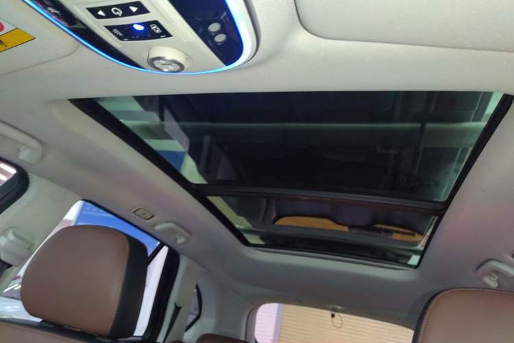 Used Haval H8 2017 2.0T Diesel Two-Wheel Drive Smart Edition Headliner