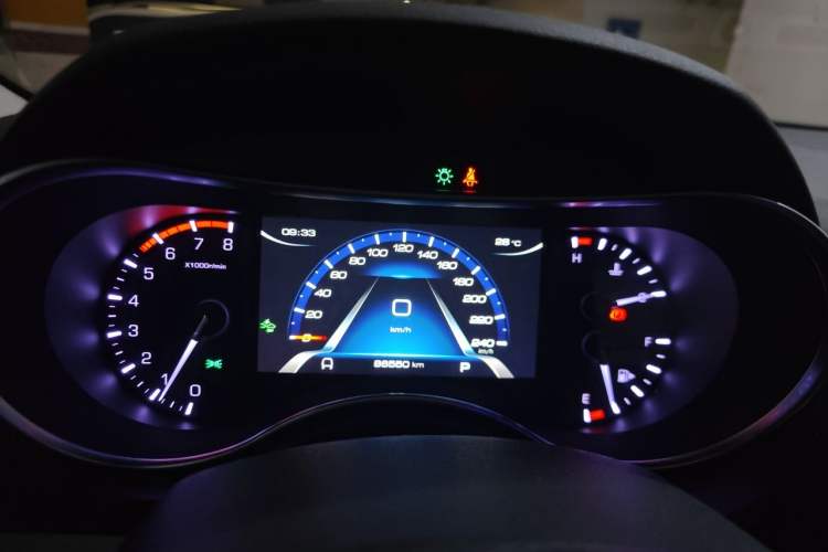 Used Haval H8 2017 2.0T Gasoline Two-Wheel Drive Smart Edition Instrument Cluster