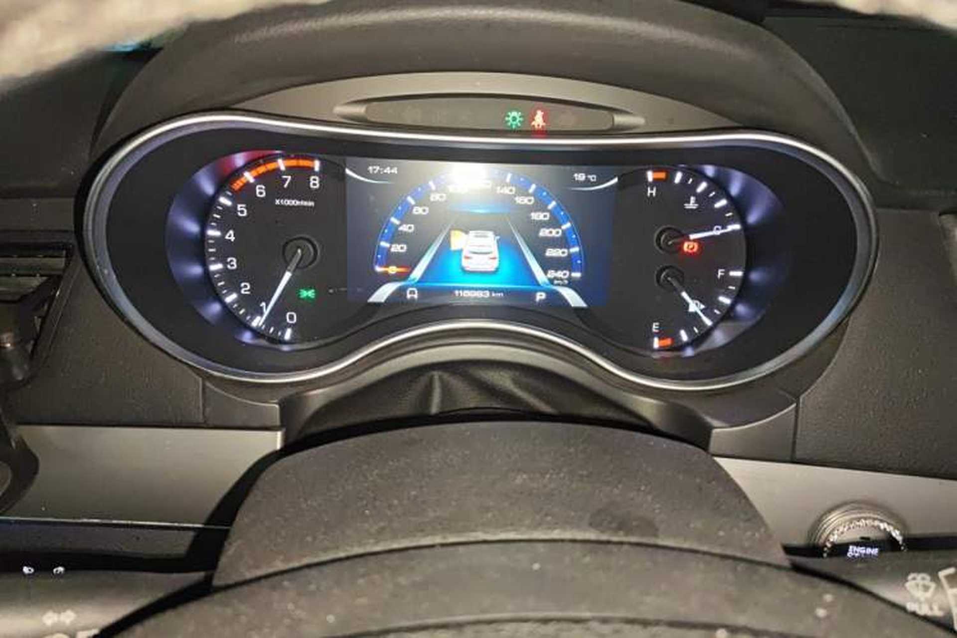 Used Haval H8 2017 2.0T Gasoline 4x4 Enjoyment Model Instrument Cluster