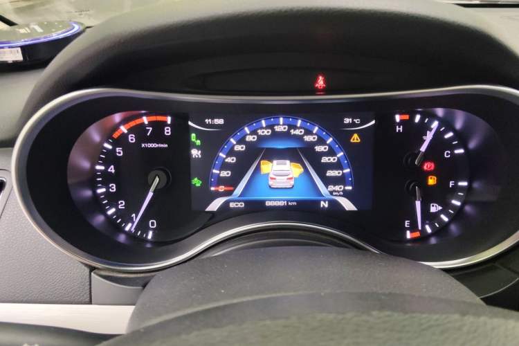 Used Haval H8 2017 2.0T Gasoline Four-Wheel Drive Luxury Model Instrument Cluster