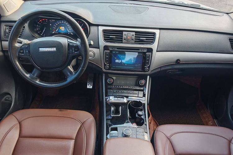Used Haval H8 2017 2.0T Gasoline 4x4 Smart Enjoyment Version Interior 1