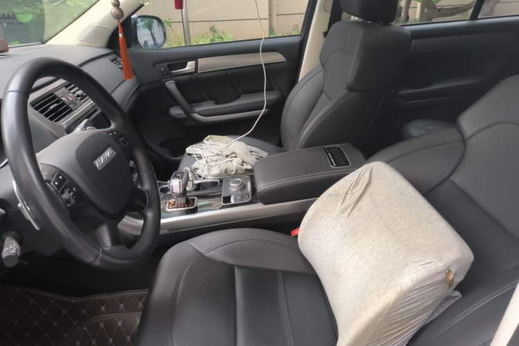 Used Haval H8 2017 2.0T Gasoline Two-Wheel Drive Smart Edition Left Front Seat