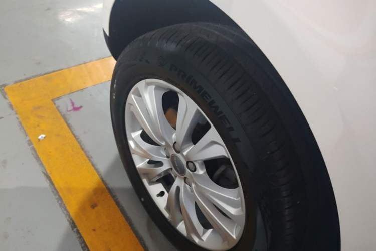 Used Haval H8 2017 2.0T Gasoline 4x4 Smart Enjoyment Version Left Front Wheel Hub