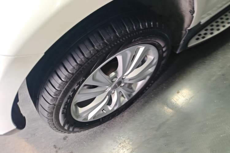 Used Haval H8 2017 2.0T Gasoline 4x4 Enjoyment Model Left Front Wheel Hub