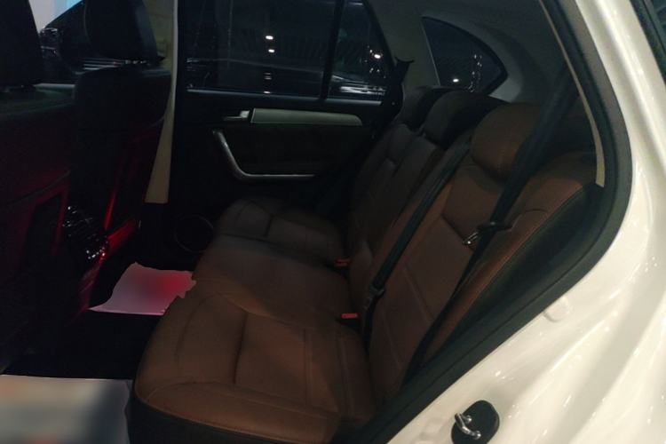 Used Haval H8 2017 2.0T Gasoline Two-Wheel Drive Enjoyment Version Left Rear Seat