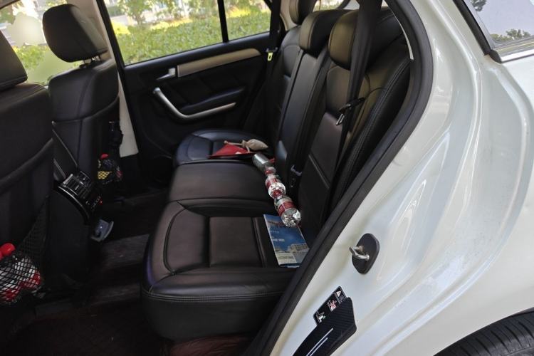 Used Haval H8 2017 2.0T Gasoline Two-Wheel Drive Enjoyment Version Left Rear Seat