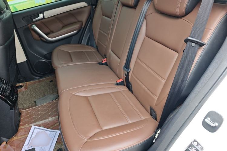 Used Haval H8 2017 2.0T Gasoline 4x4 Enjoyment Model Left Rear Seat