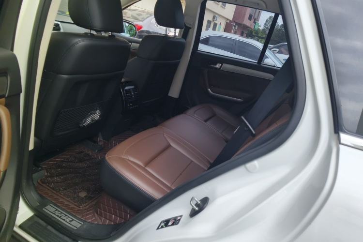 Used Haval H8 2017 2.0T Gasoline 4x4 Smart Enjoyment Version Left Rear Seat