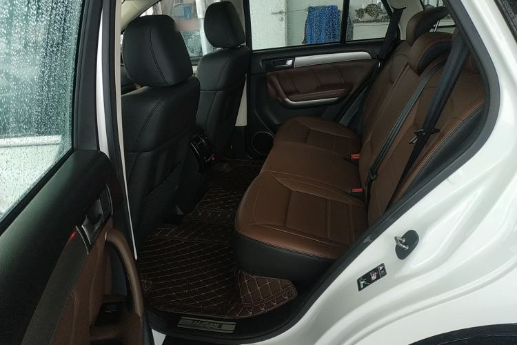 Used Haval H8 2017 2.0T Gasoline Two-Wheel Drive Smart Edition Left Rear Seat