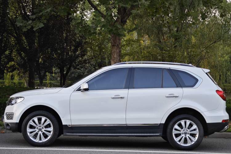 Used Haval H8 2017 2.0T Gasoline Two-Wheel Drive Smart Edition Left Side